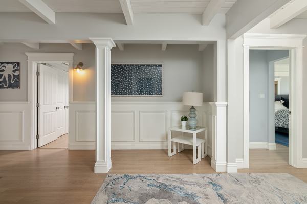 Entry & Common Area