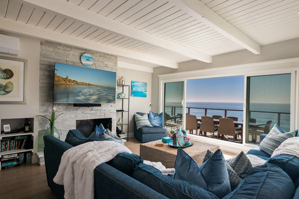 Living & Dining Area