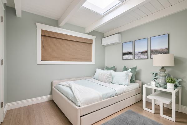 Side Bedroom